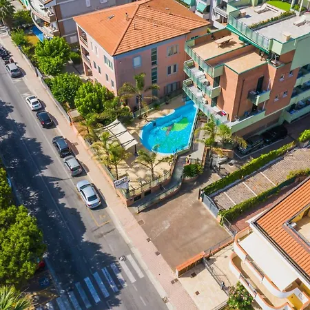 Aparthotel Playa 3*