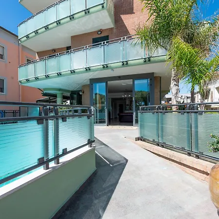 Hotel apartamentowy Playa 3*